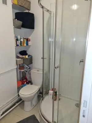 Salle de bains dans l'établissement Appartement Montmartre