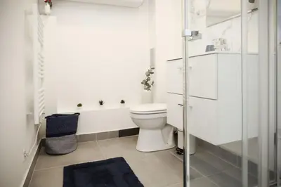 Salle de bains dans l'établissement Cosy Appartement Studio Moderne Mezzanine - 4P