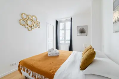 Un ou plusieurs lits dans un hébergement de l'établissement 2 pieces renovee a neuf Paris 5 - 4P
