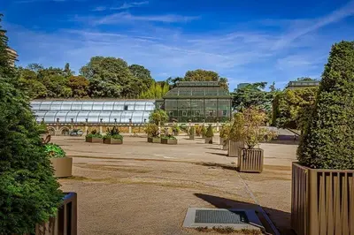 Jardin de l'établissement 302 sejournez dans un studio de charme paris 5