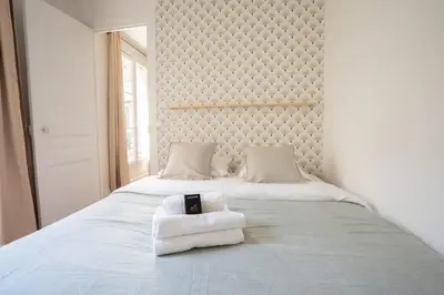 Un ou plusieurs lits dans un hébergement de l'établissement Appartement voltaire refait a neuf - 2P paris 11