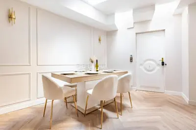 Plan de l'établissement Sublime 3 chambres a Montmartre avec Clim et Jacuzzi