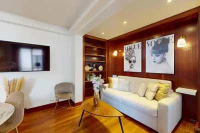 Coin salon dans l'établissement Avenue Montaigne - Prime Location