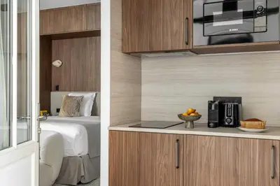 Plan de l'établissement Luxury 2P studio - Monceau Paris 8th