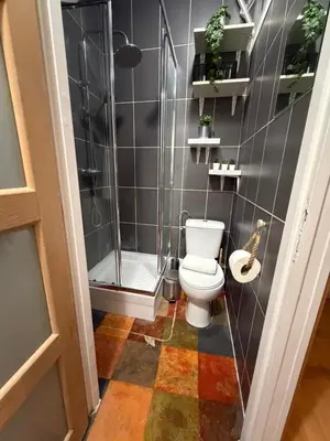 Salle de bains dans l'établissement Studio for Two - Perfect Location close to metro
