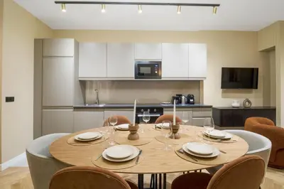 Cuisine ou kitchenette dans l'établissement Elegant 3-room air-conditioned apartment in the heart of Le Marais