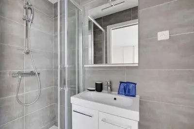 Salle de bains dans l'établissement Charming studio - AC- 2P- Sentier