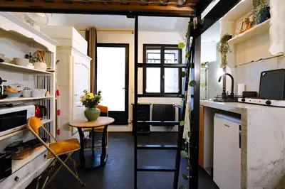Cuisine ou kitchenette dans l'établissement Studio design Pigalle Montmartre