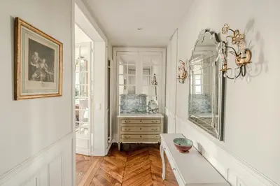 Plan de l'établissement AC 3bds Apt with arc de triomphe view & terrace