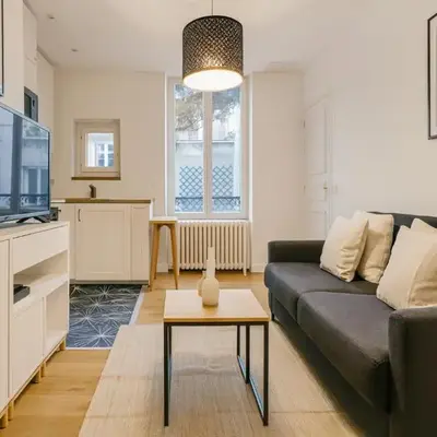 Joli 2 pièces au 15eme