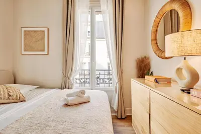 Un ou plusieurs lits dans un hébergement de l'établissement Modern flat in Levallois