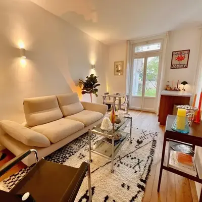 Elegant two-room apartment with garden