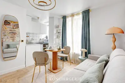 Cuisine ou kitchenette dans l'établissement Studio d'Elegance au Coeur du Marais