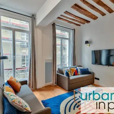 UrbanFlat 98 - Large Apartment in the center of Paris