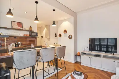 Cuisine ou kitchenette dans l'établissement Elegant Apartment - Montorgueil - Le Marais