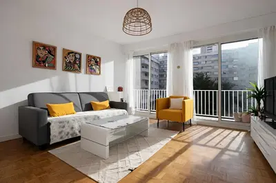 Coin salon dans l'établissement Le Candelaria - 6 pers - Proche Paris - Balcon