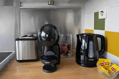 Cuisine ou kitchenette dans l'établissement Le Candelaria - 6 pers - Proche Paris - Balcon
