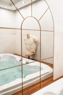 Plan de l'établissement Suite Jacuzzi & Sauna privatifs - Paris - Or Norme By Le Douze