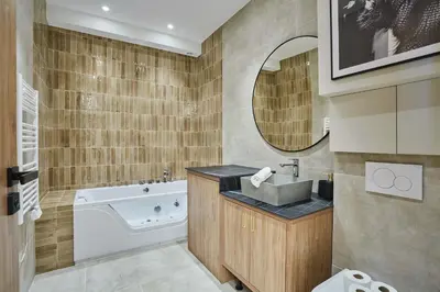 Salle de bains dans l'établissement Exceptional 4BDR 10P apartment near Montmartre