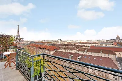 Balcon ou terrasse dans l'établissement Tour Effeil - Unesco