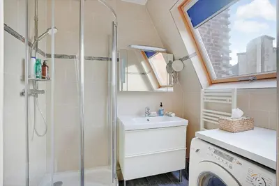 Salle de bains dans l'établissement Tour Effeil - Unesco