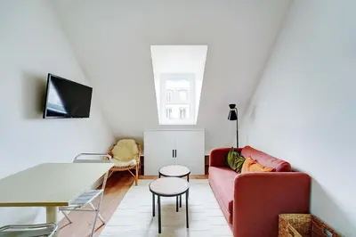 Télévision ou salle de divertissement dans l'établissement Comfortable and modern 2P studio - 16th Paris
