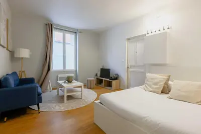 Un ou plusieurs lits dans un hébergement de l'établissement Charming studio 2P – Near the Eiffel Tower