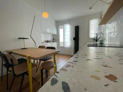 Cuisine ou kitchenette dans l'établissement Cozy MONTMARTRE