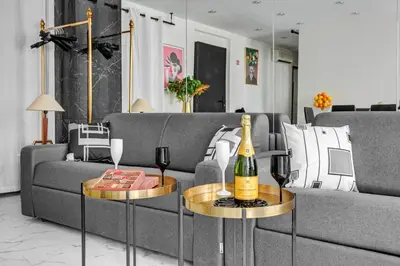 Coin salon dans l'établissement 95 Bardotlulu - Wonderful apartment in Paris 2