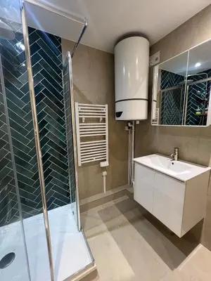 Salle de bains dans l'établissement Apartment elegant and modern fully equipped near Paris
