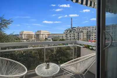 Balcon ou terrasse dans l'établissement Appartement Trocadero - 4 étoiles - Welkeys