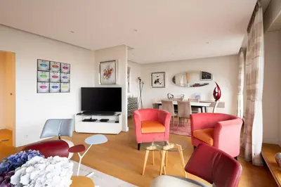 Télévision ou salle de divertissement dans l'établissement Appartement Trocadero - 4 étoiles - Welkeys