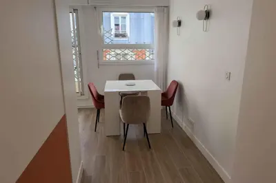 Plan de l'établissement Appartement avec terrasse près des Champs-Élysées