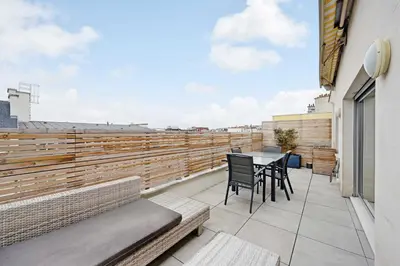 Balcon ou terrasse dans l'établissement A C 2P apartment with terrace and view of Paris