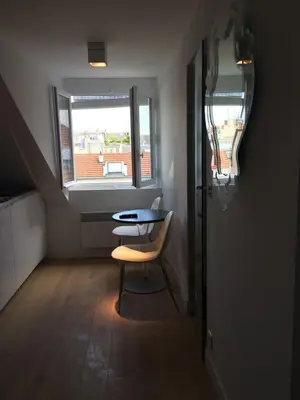 Télévision ou salle de divertissement dans l'établissement Saint-Germain science po ascensur