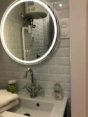 Salle de bains dans l'établissement Refurbished studio - Saint Germain