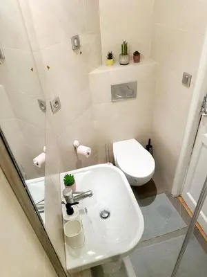 Salle de bains dans l'établissement Appartement Chic Paris 16, Proche Tour Eiffel