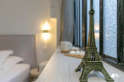 Un ou plusieurs lits dans un hébergement de l'établissement MBA - Echiquier 2 Luxury Appartment Paris Center