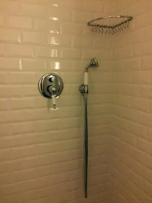 Salle de bains dans l'établissement Saint André des Arts