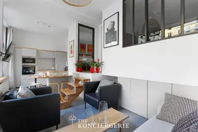 Cuisine ou kitchenette dans l'établissement Residence d'Exception Renovee par Architecte - Paris 10