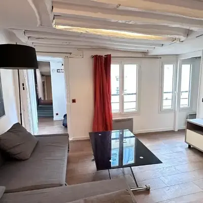 Bright 1-Bedroom in the Heart of the Marais