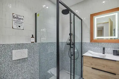 Salle de bains dans l'établissement Apartment in the heart of Paris - Marais