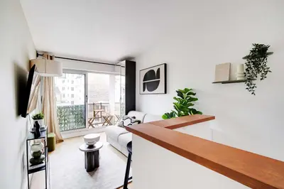 Télévision ou salle de divertissement dans l'établissement Cozy Studio 2P – 16th Paris, near Eiffel Tower