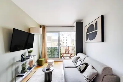 Télévision ou salle de divertissement dans l'établissement Cozy Studio 2P – 16th Paris, near Eiffel Tower