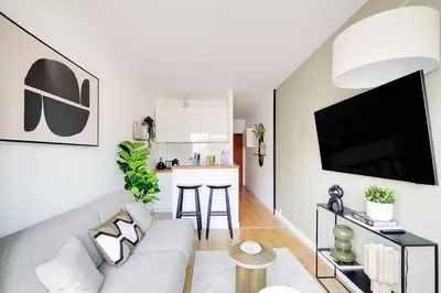 Télévision ou salle de divertissement dans l'établissement Cozy Studio 2P – 16th Paris, near Eiffel Tower