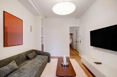 Télévision ou salle de divertissement dans l'établissement Charming flat -2P- Montmartre