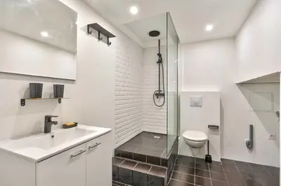 Salle de bains dans l'établissement Spacious Apartment 1BR 2P – Auteuil