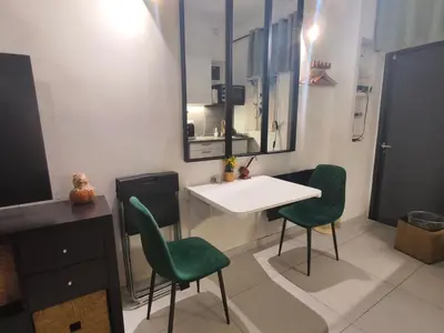 Coin salon dans l'établissement Studio calme pour 4 au cœur du Marais