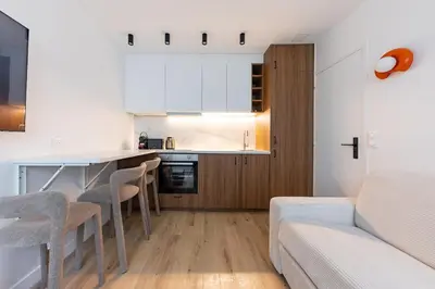 Cuisine ou kitchenette dans l'établissement Charming Apartment 4 stars near Montmartre & Metro