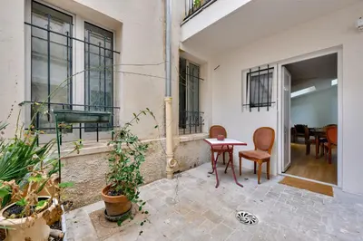 Balcon ou terrasse dans l'établissement Bright & Spacious Apartments in Central Paris 15th